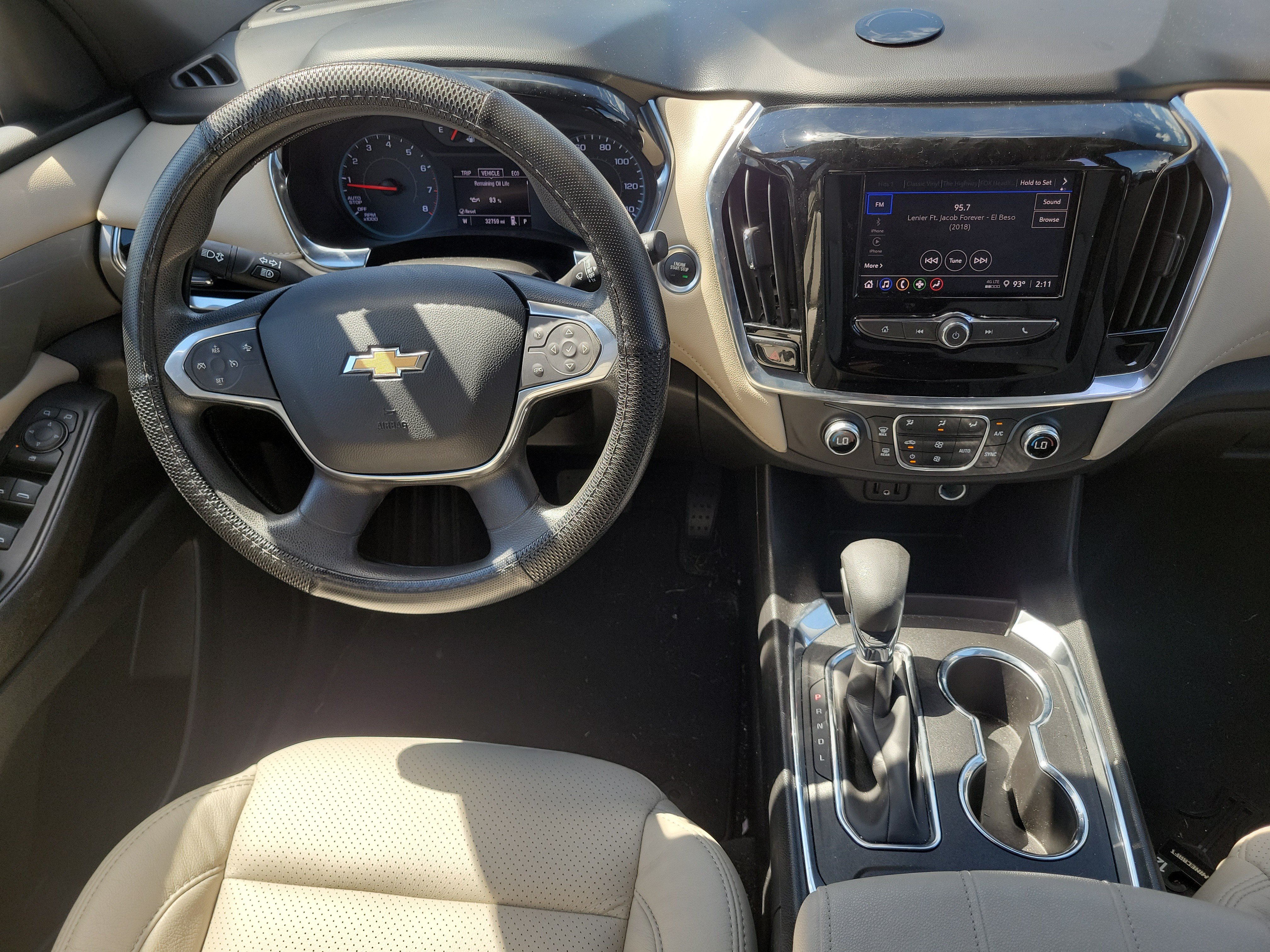 Used 2023 Chevrolet Traverse LS FWD image 19