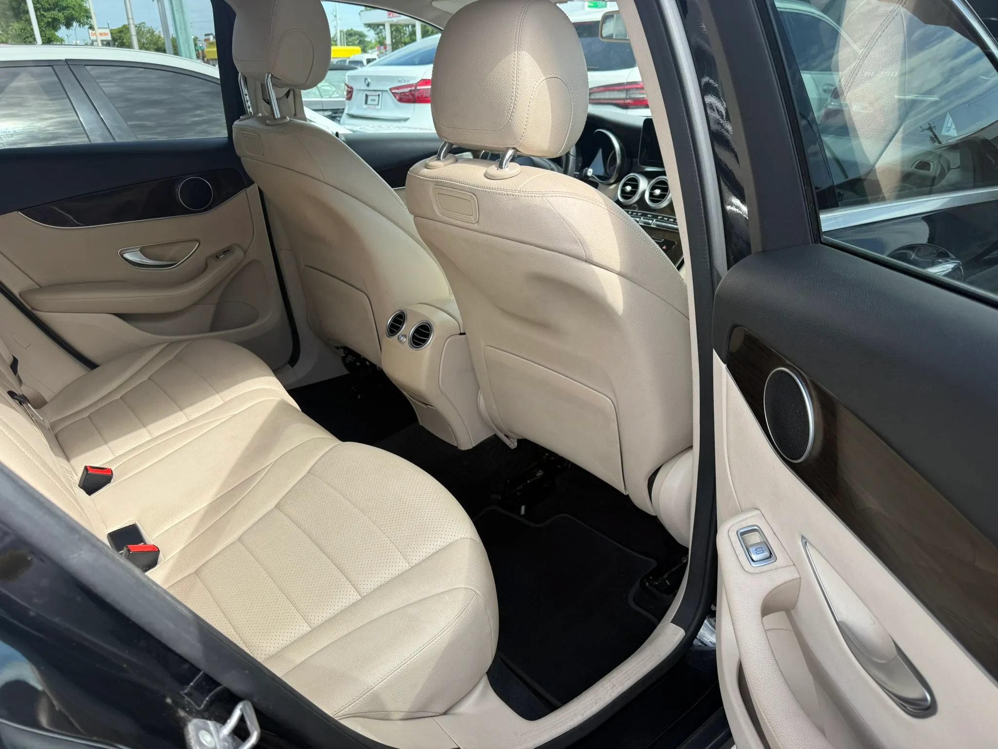 Used 2019 Mercedes-Benz GLC 300 image 19