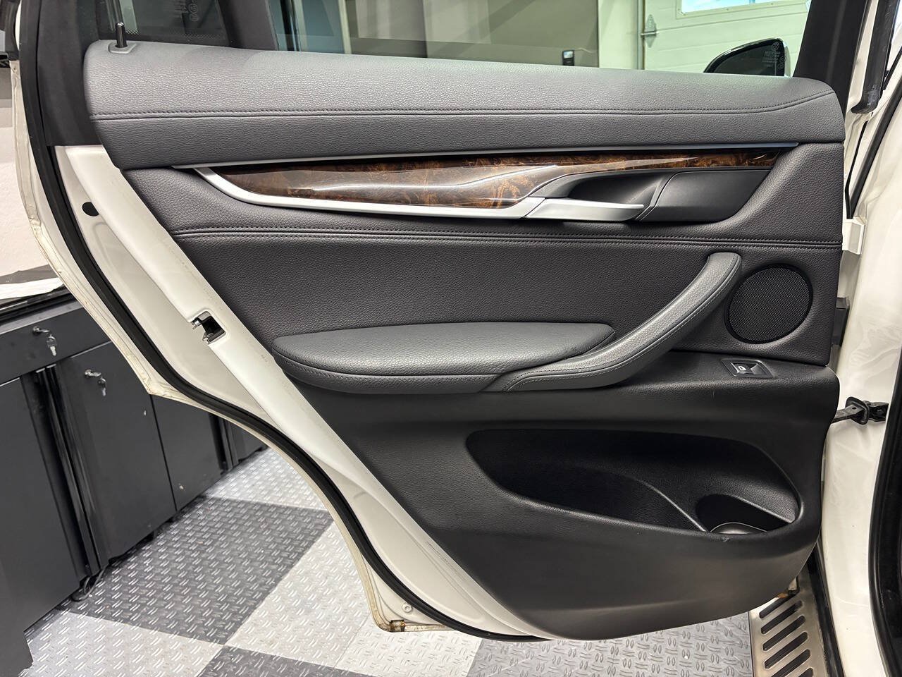 Used 2015 BMW X6 xDrive35i AWD/4WD image 17