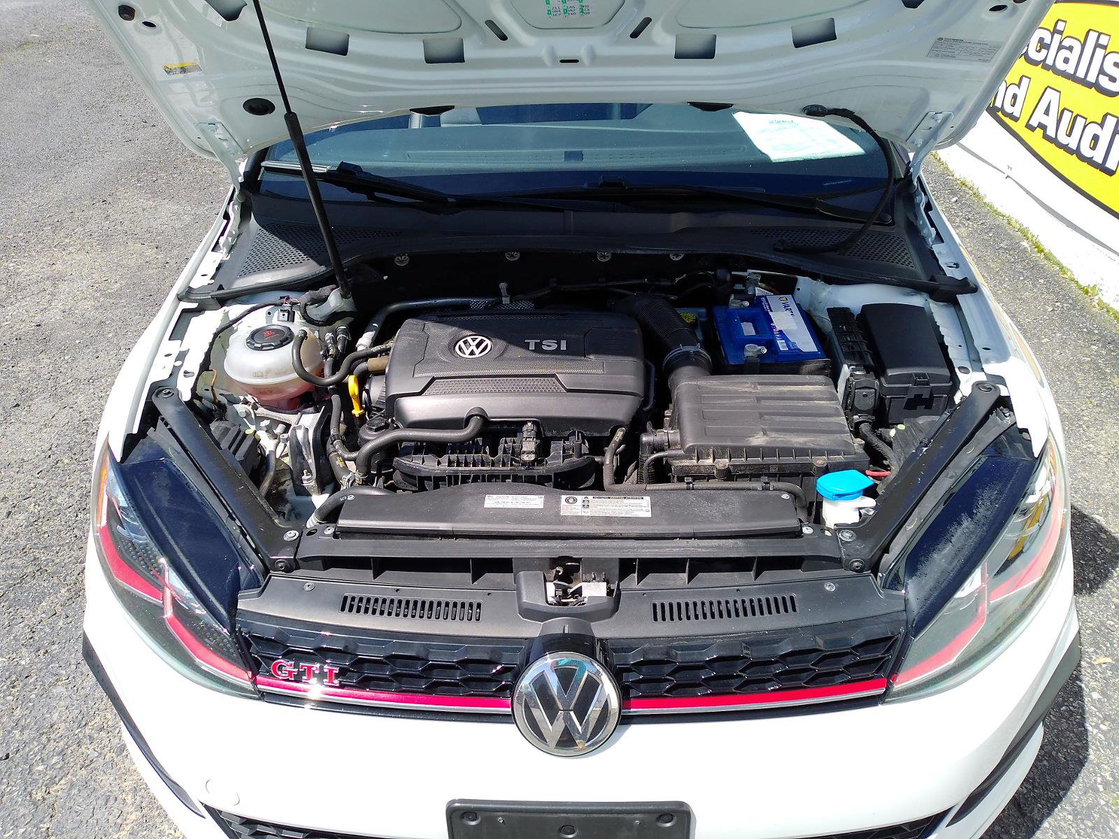 Used 2019 Volkswagen GTI SE w/ SE Experience Package FWD image 32