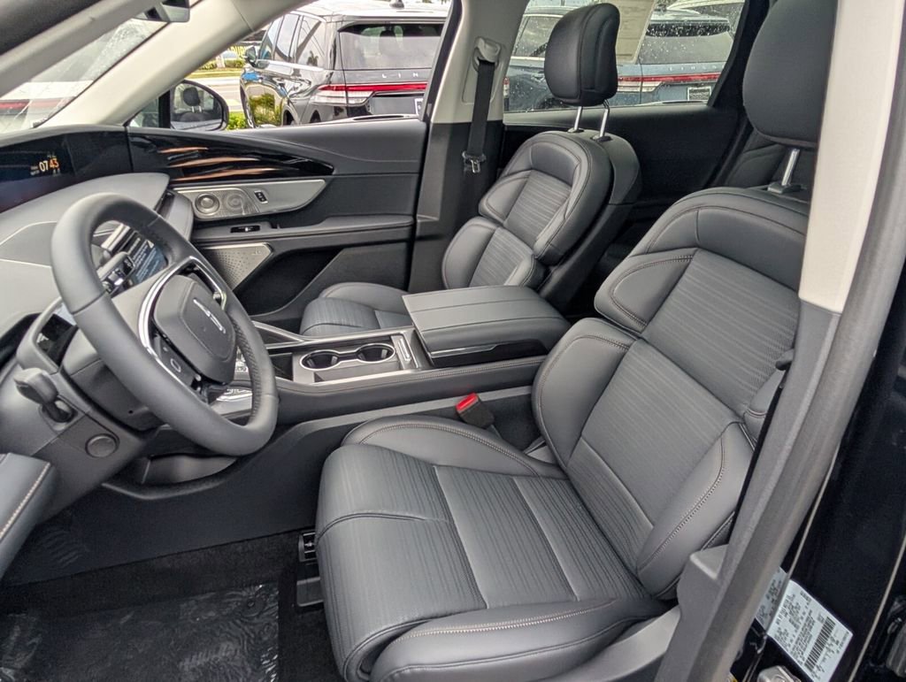 New 2026 Lincoln Nautilus Reserve AWD/4WD image 11