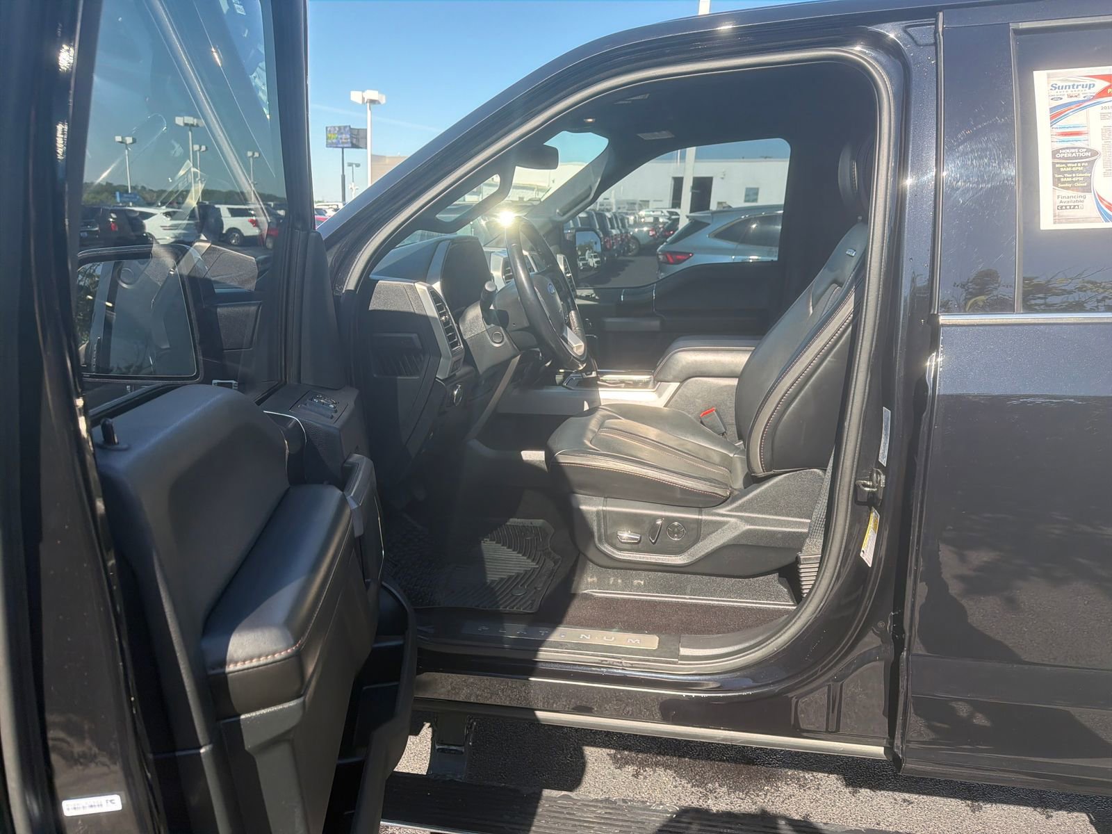 Used 2019 Ford F150 Platinum w/ Equipment Group 701A Luxury AWD/4WD image 11