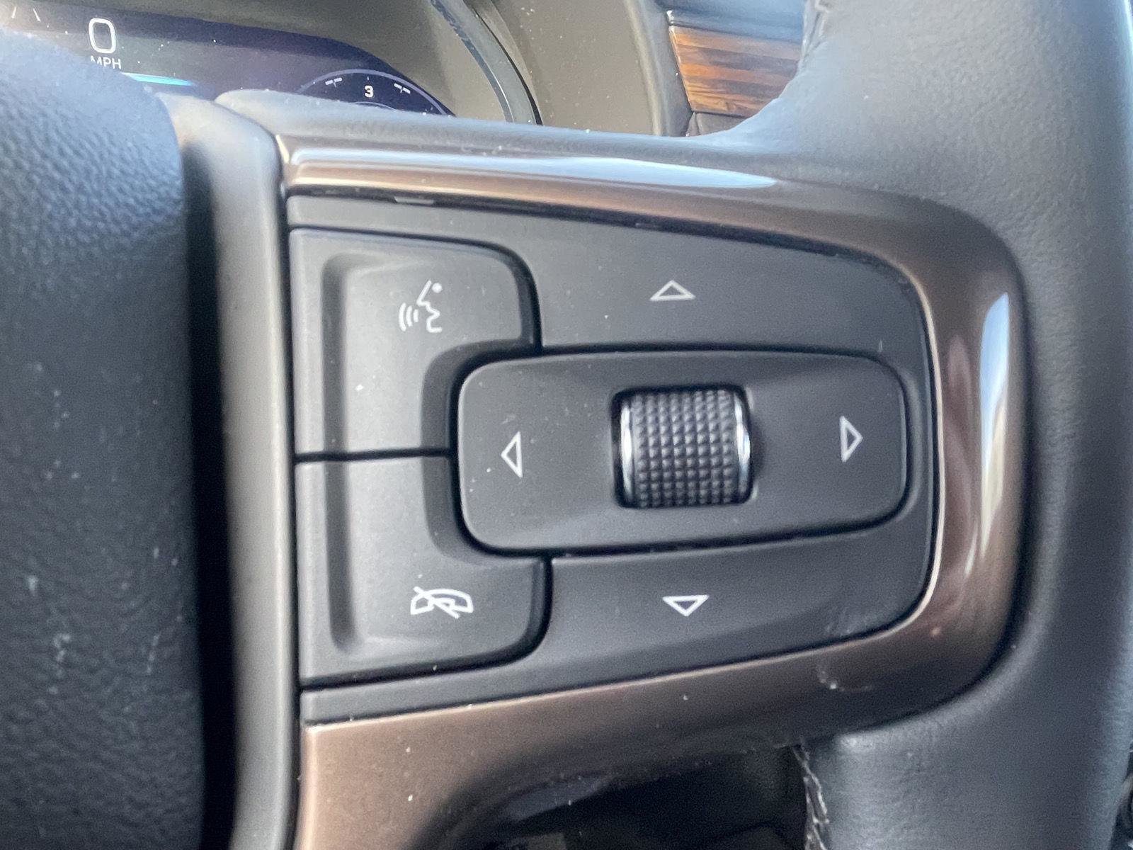 Used 2024 Chevrolet Tahoe High Country image 32