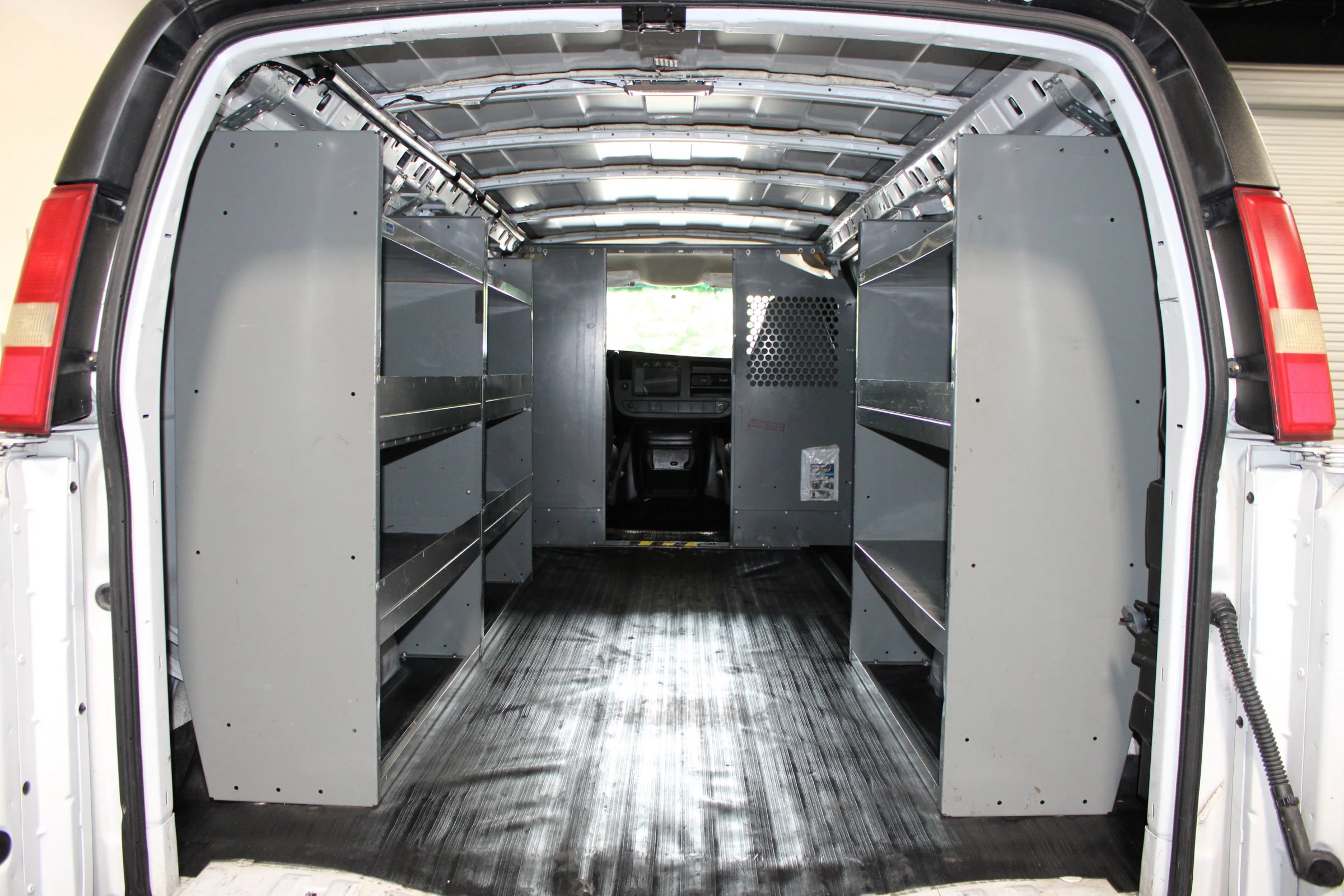 Used 2008 GMC Savana 2500 Extended RWD image 26