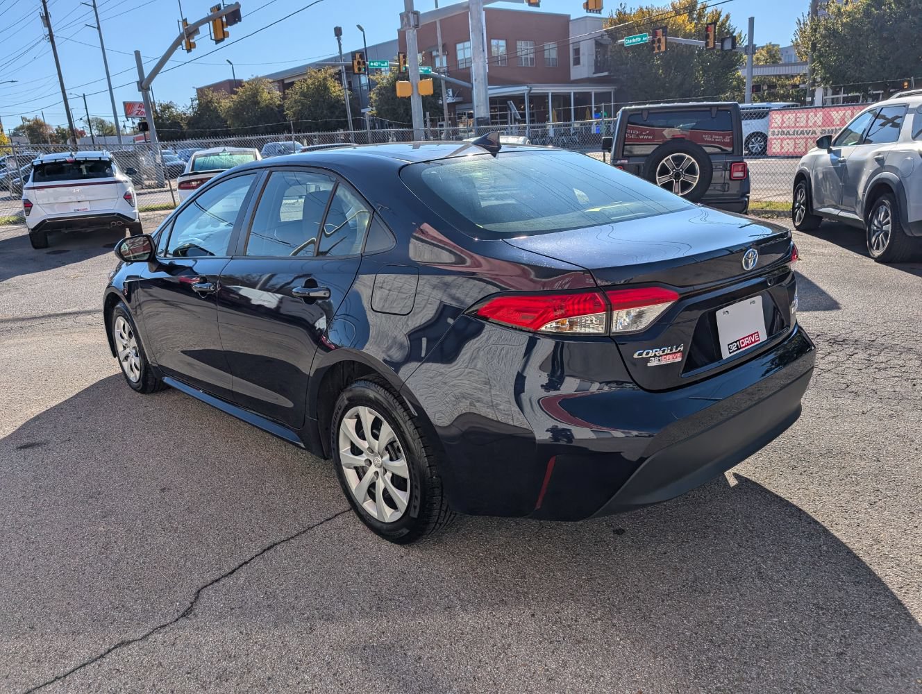 Used 2023 Toyota Corolla LE FWD image 8