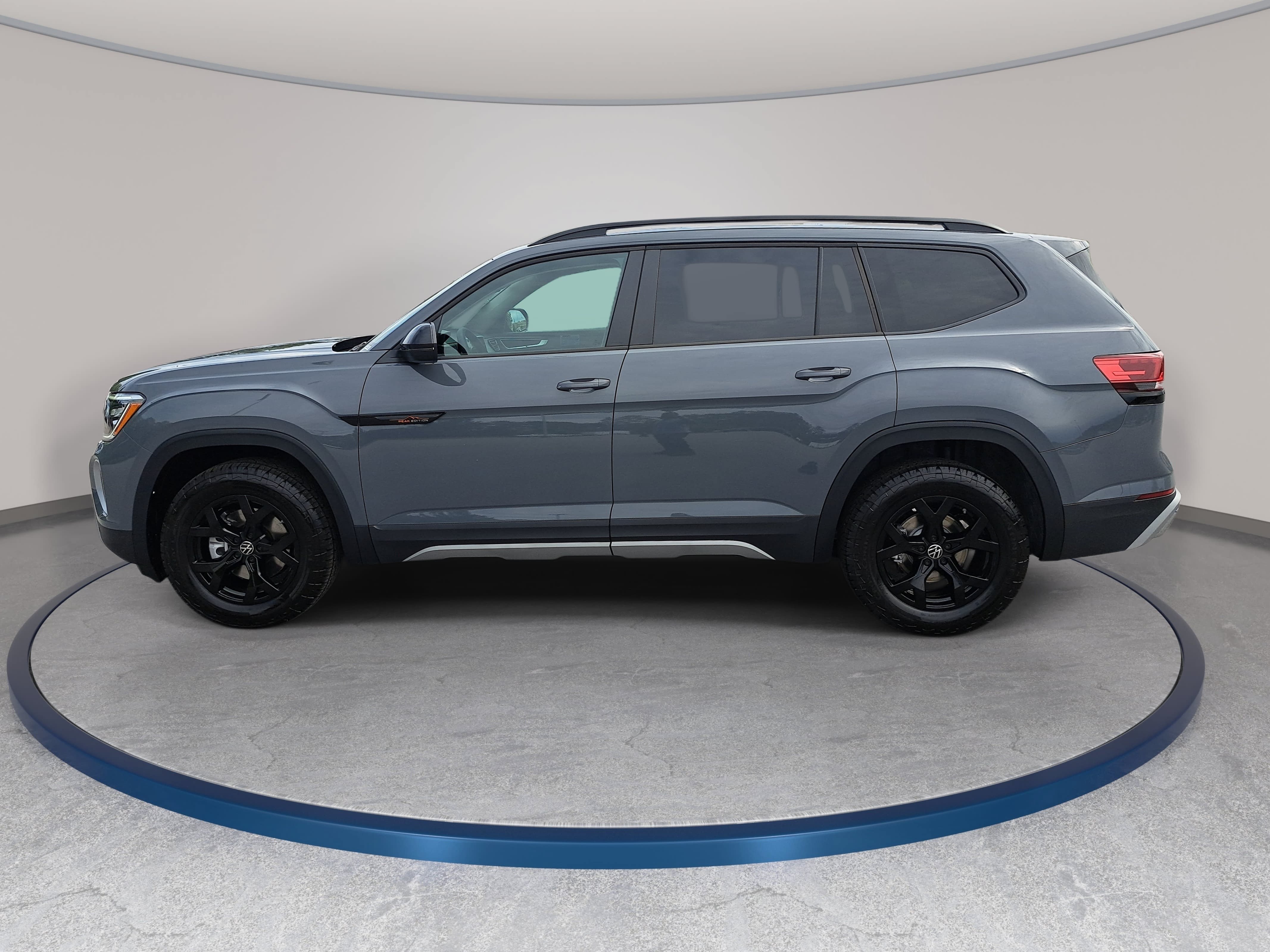 New 2026 Volkswagen Atlas Peak Edition AWD/4WD image 8