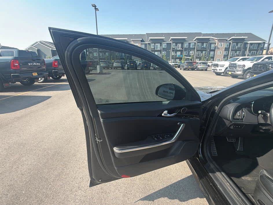 Used 2022 Kia Stinger GT-Line AWD/4WD image 10
