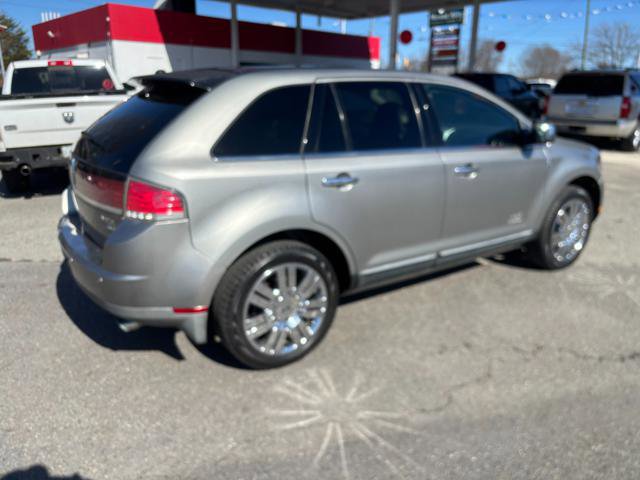 Used 2008 Lincoln MKX AWD image 4