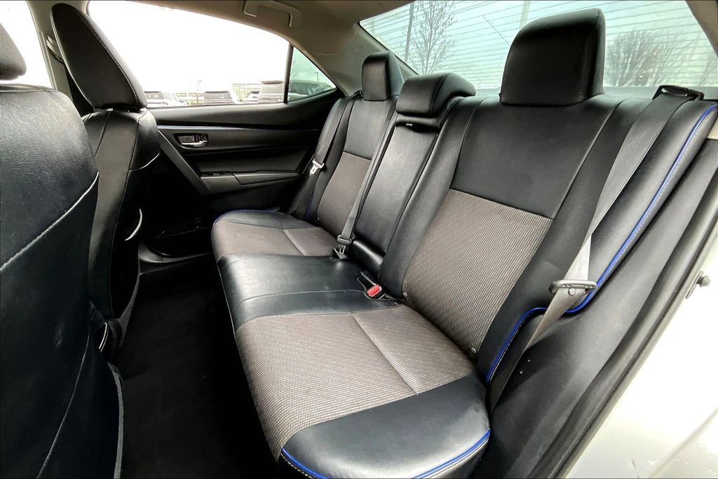 Used 2018 Toyota Corolla SE image 31