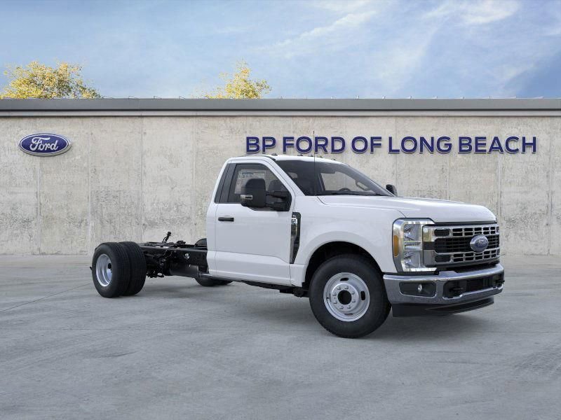 New 2026 Ford F350 XL w/ XL Chrome Package image 7
