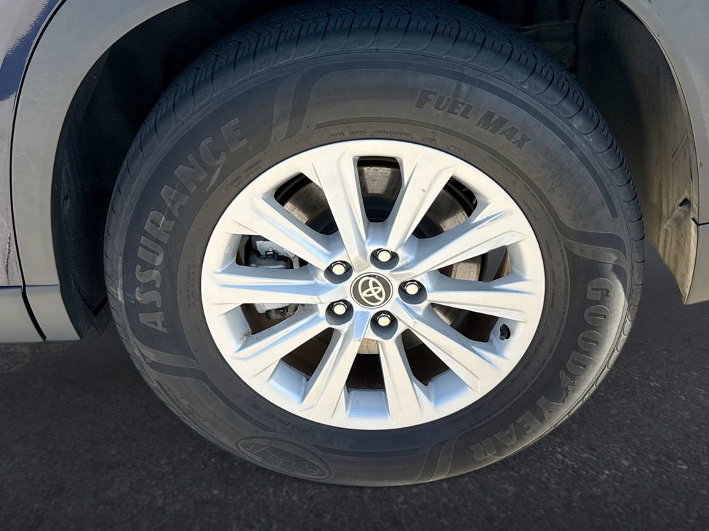 Used 2024 Toyota Grand Highlander FWD image 31