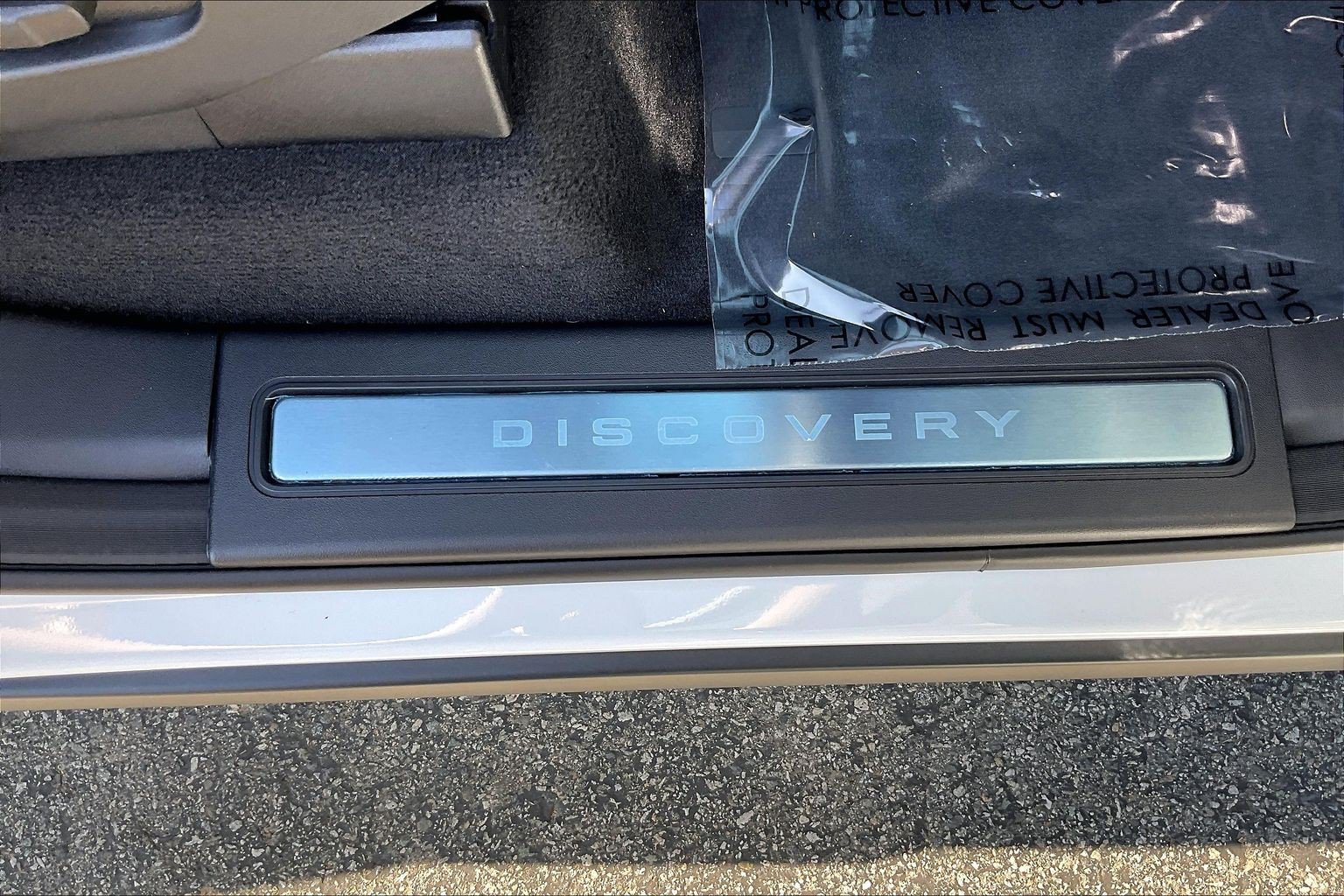 New 2026 Land Rover Discovery S AWD/4WD image 9