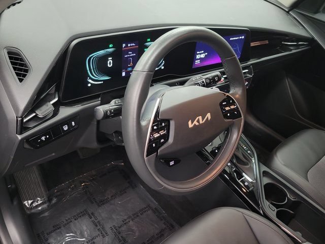 Certified 2024 Kia Niro EX FWD image 19