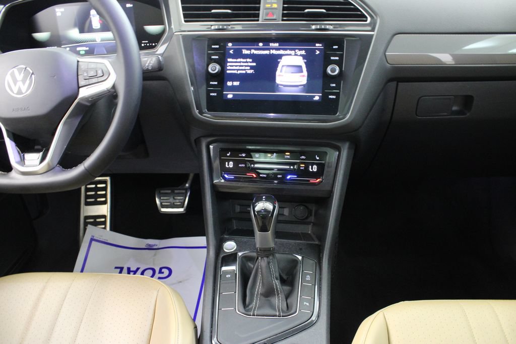 Used 2023 Volkswagen Tiguan SE R-Line FWD image 22