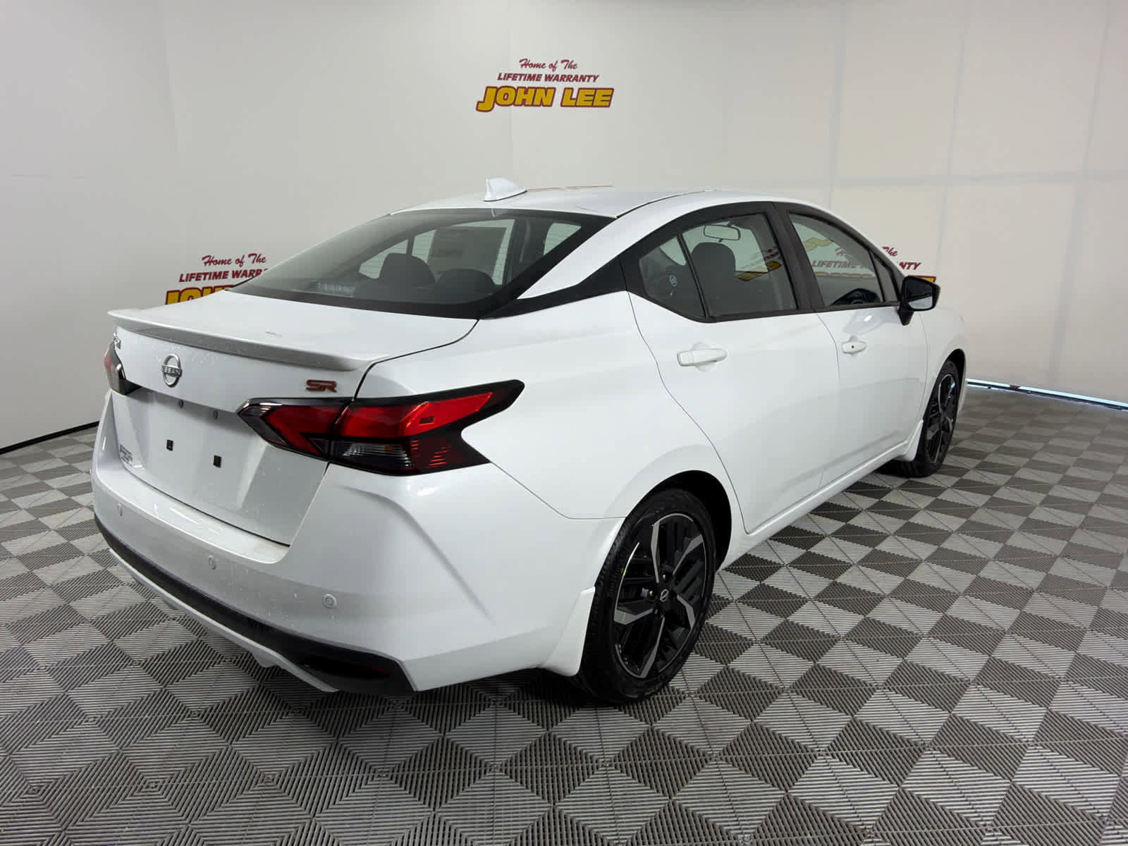 New 2025 Nissan Versa SR w/ Trunk Package image 6