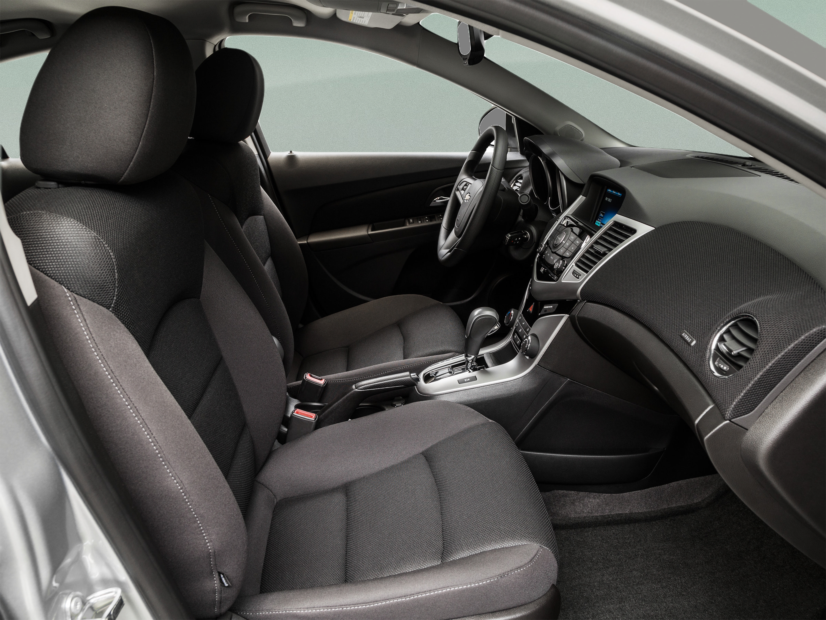 Used 2015 Chevrolet Cruze LT w/ Technology Package FWD image 26