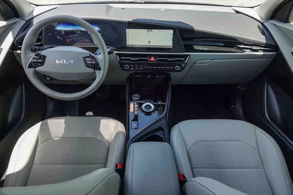 Certified 2023 Kia Niro Wind FWD image 11