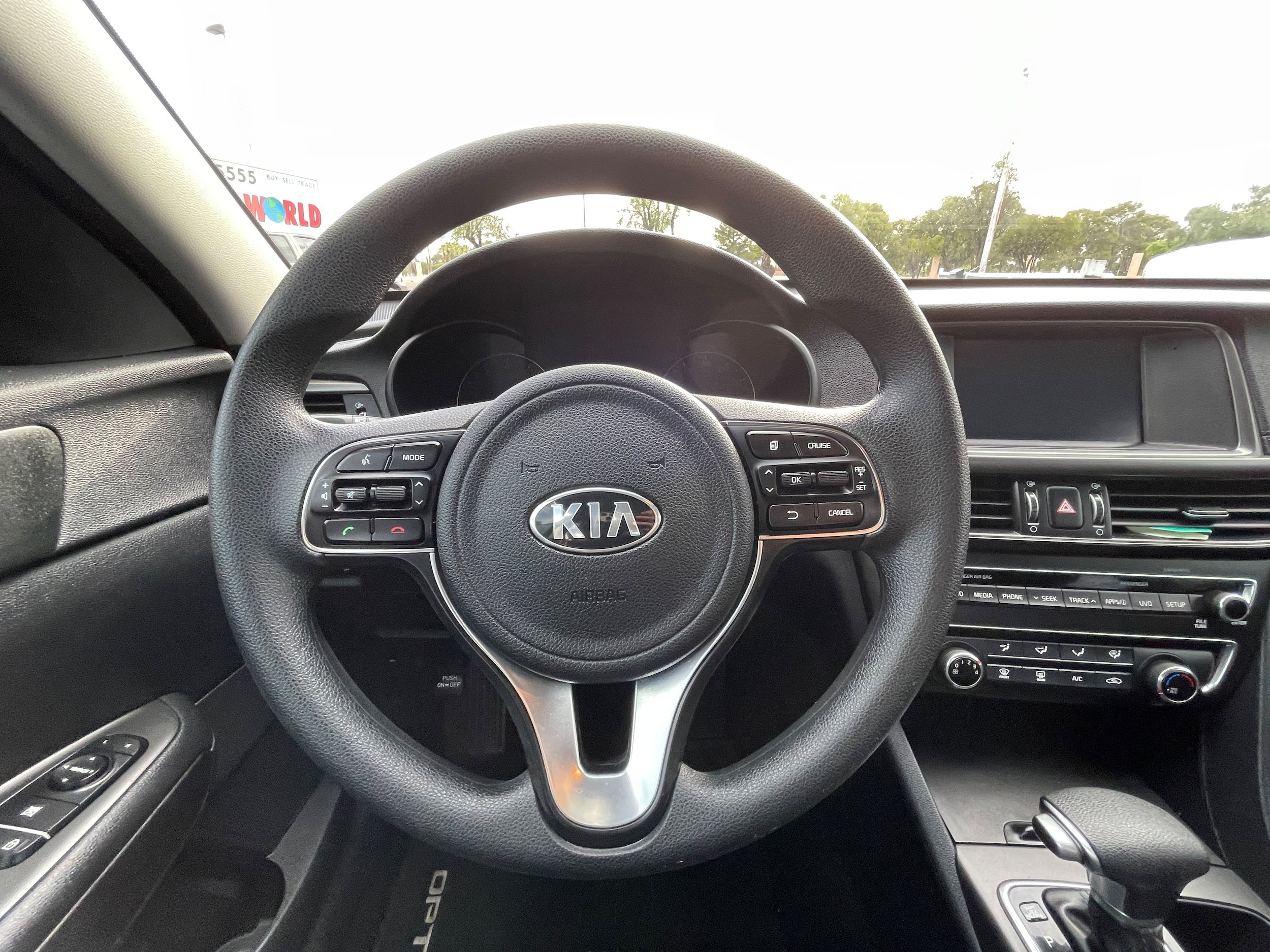 Used 2018 Kia Optima LX FWD image 16