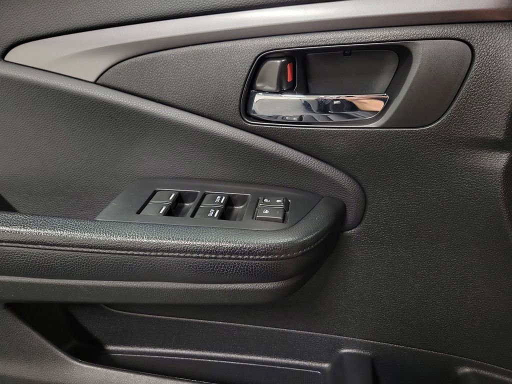 Used 2017 Honda Pilot EX-L image 19