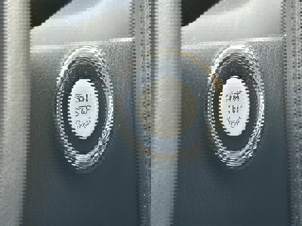 Certified 2024 Nissan Armada SV image 25