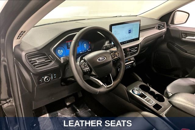 Used 2025 Ford Escape Platinum AWD/4WD image 23