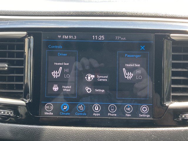 Used 2020 Chrysler Pacifica Touring w/ Advanced Safetytec Group FWD image 13