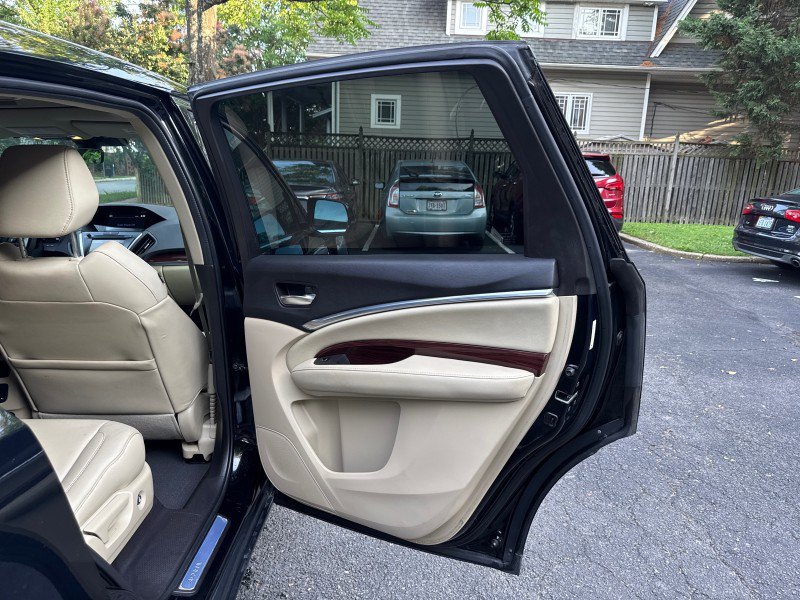 Used 2016 Acura MDX SH-AWD w/ Technology Package image 12