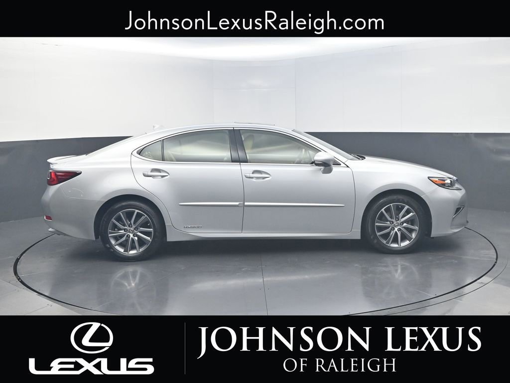 Used 2016 Lexus ES 300h image 6