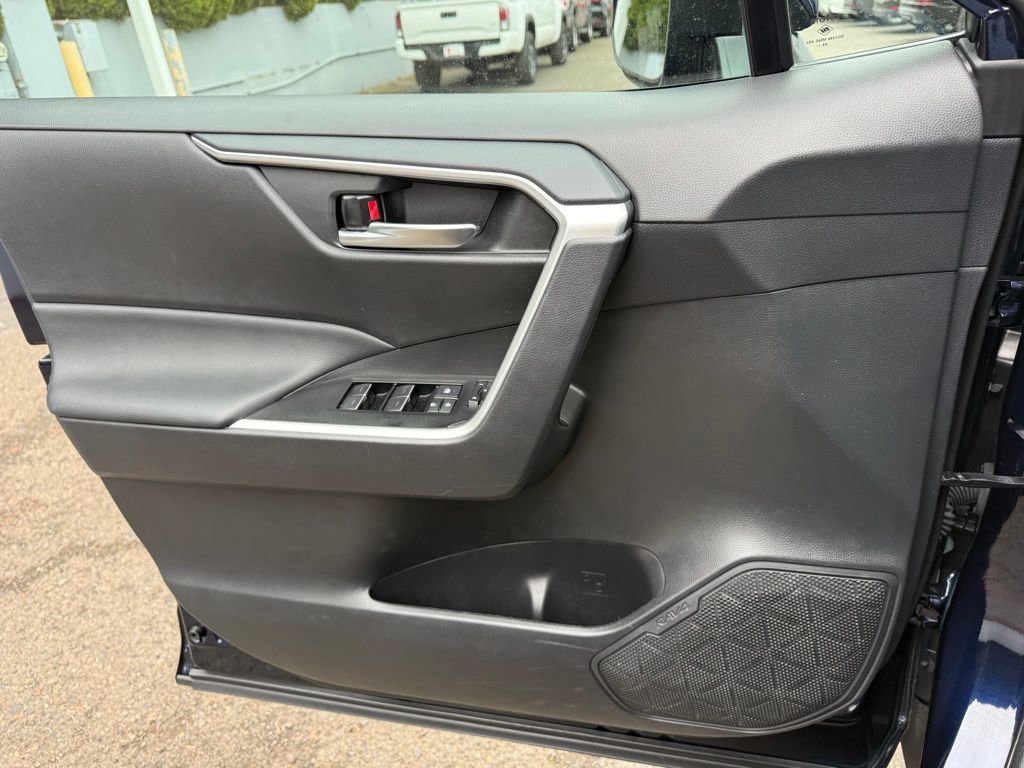 Certified 2025 Toyota RAV4 XLE image 22