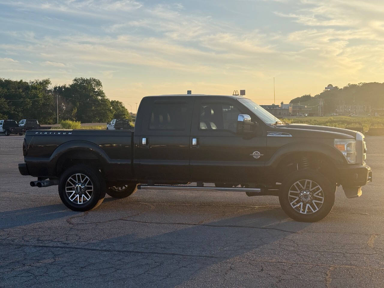 Used 2015 Ford F250 Platinum w/ FX4 Off-Road Package AWD/4WD image 4