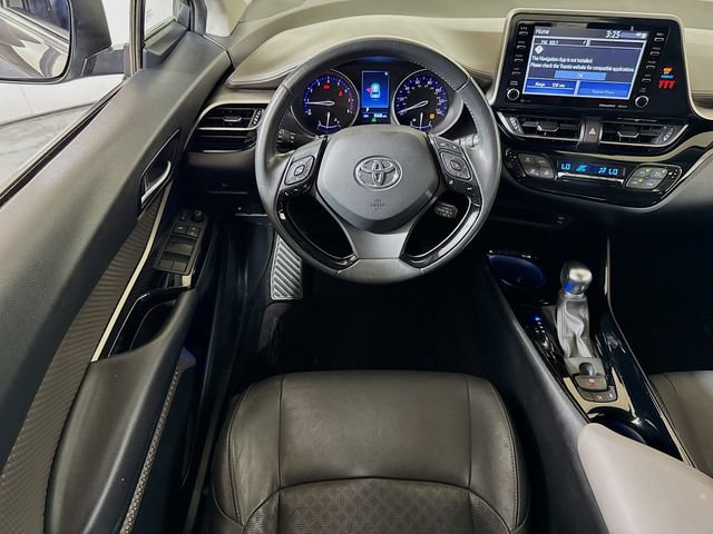 Used 2022 Toyota C-HR Limited FWD image 19