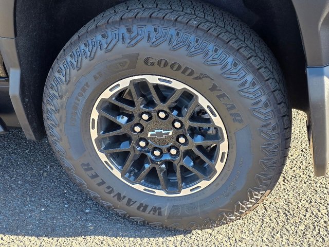 New 2026 Chevrolet Silverado EV Trail Boss image 7