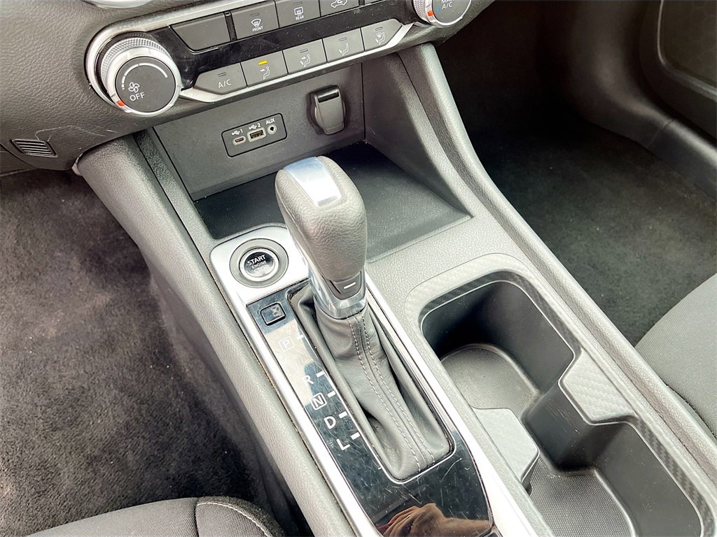Used 2022 Nissan Sentra SV image 17