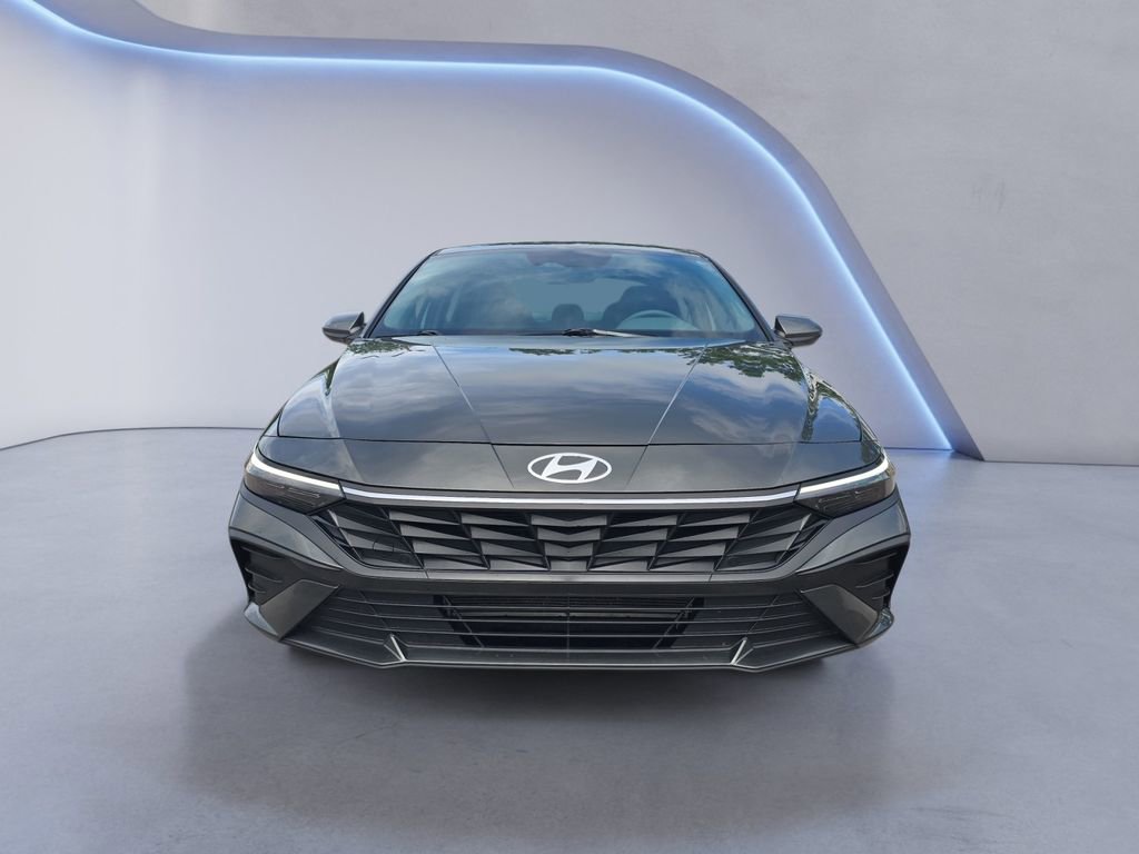 Used 2024 Hyundai Elantra SEL FWD image 8