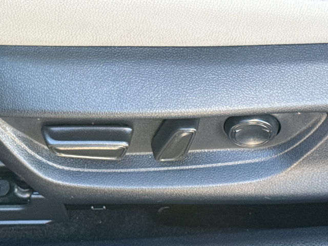 Used 2025 Toyota Camry SE w/ Multimedia Upgrade Package FWD image 21