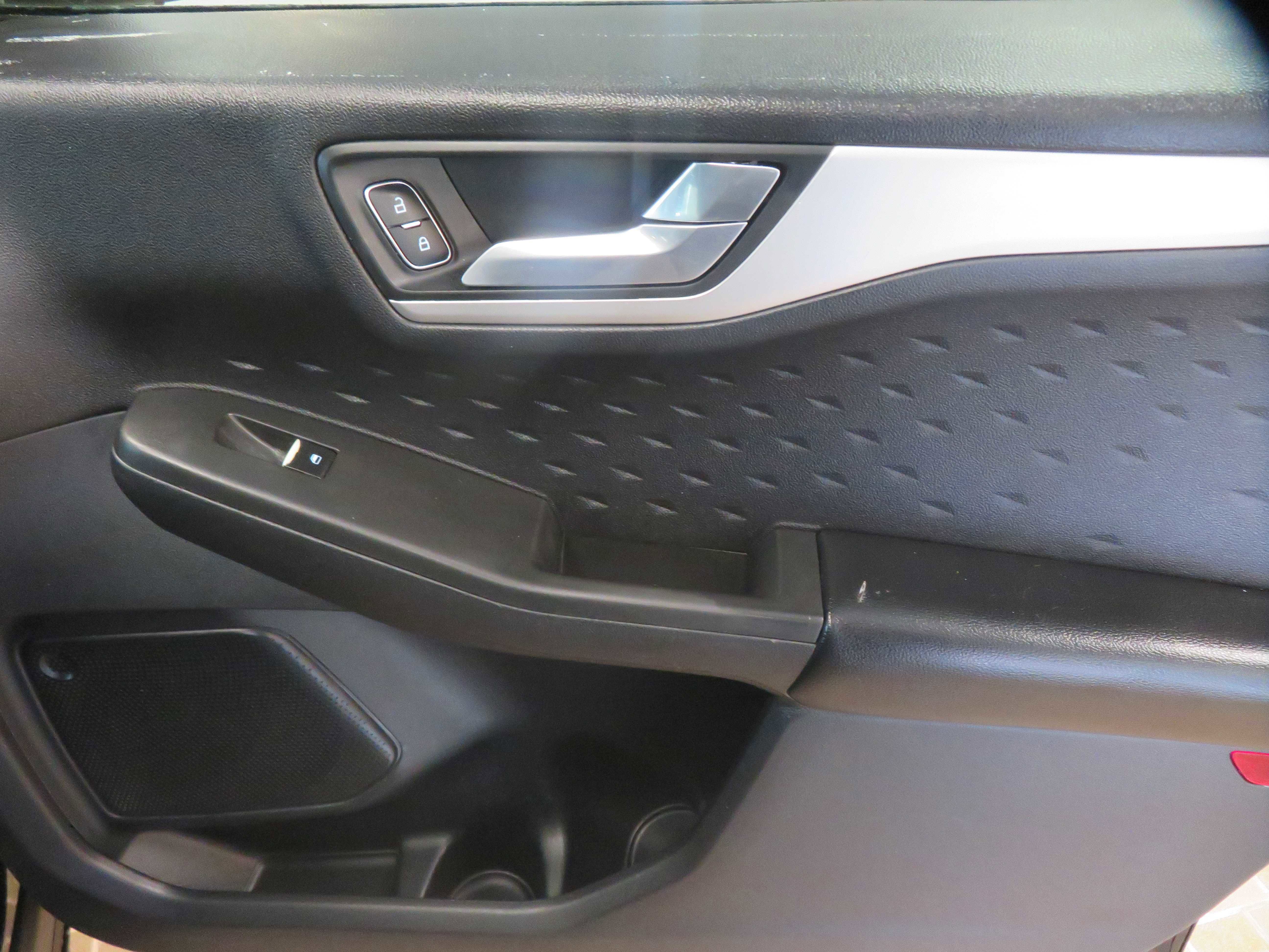 Used 2020 Ford Escape SEL image 24