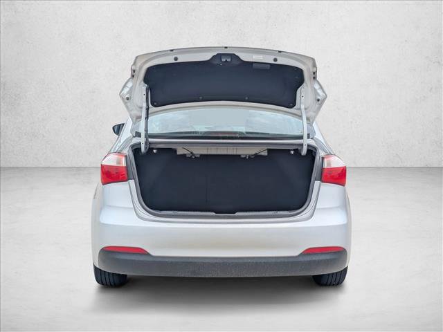 Used 2015 Kia Forte LX w/ Popular Package FWD image 6
