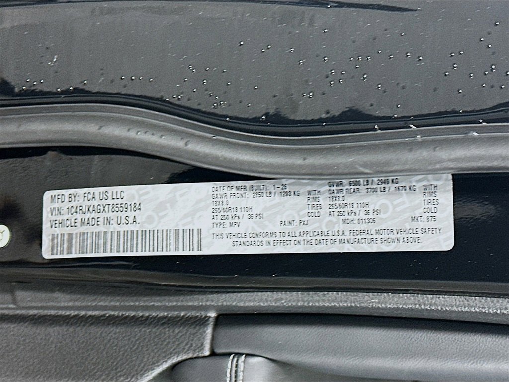 New 2026 Jeep Grand Cherokee L Laredo image 19