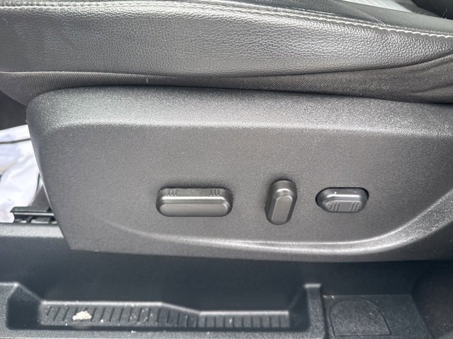 Used 2017 Ford Escape Titanium image 26