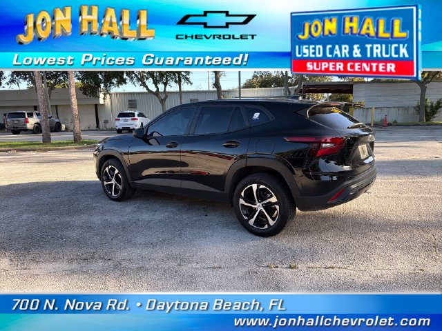 Used 2025 Chevrolet Trax RS w/ Driver Confidence Package FWD image 4