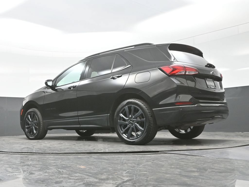 Used 2023 Chevrolet Equinox RS w/ RS Leather Package AWD/4WD image 31