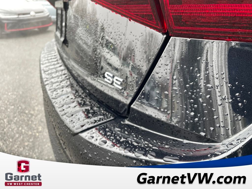 Certified 2025 Volkswagen Jetta SE image 41