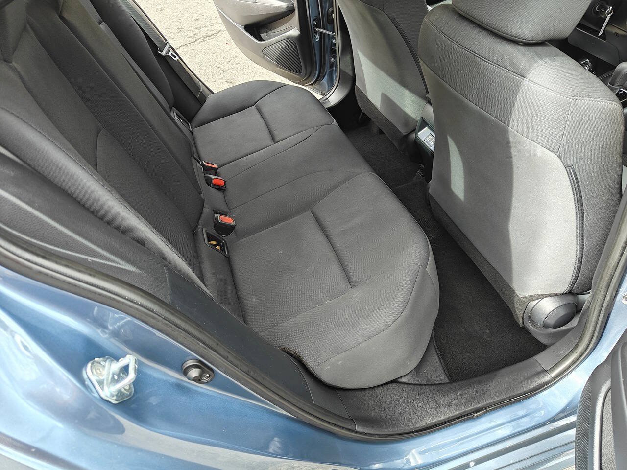 Used 2023 Toyota Corolla LE FWD image 13