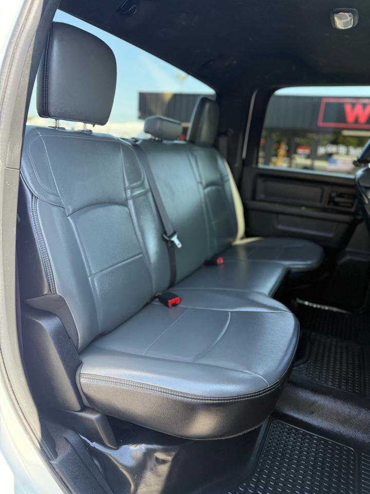 Used 2023 RAM 3500 Tradesman w/ Chrome Appearance Group AWD/4WD image 15