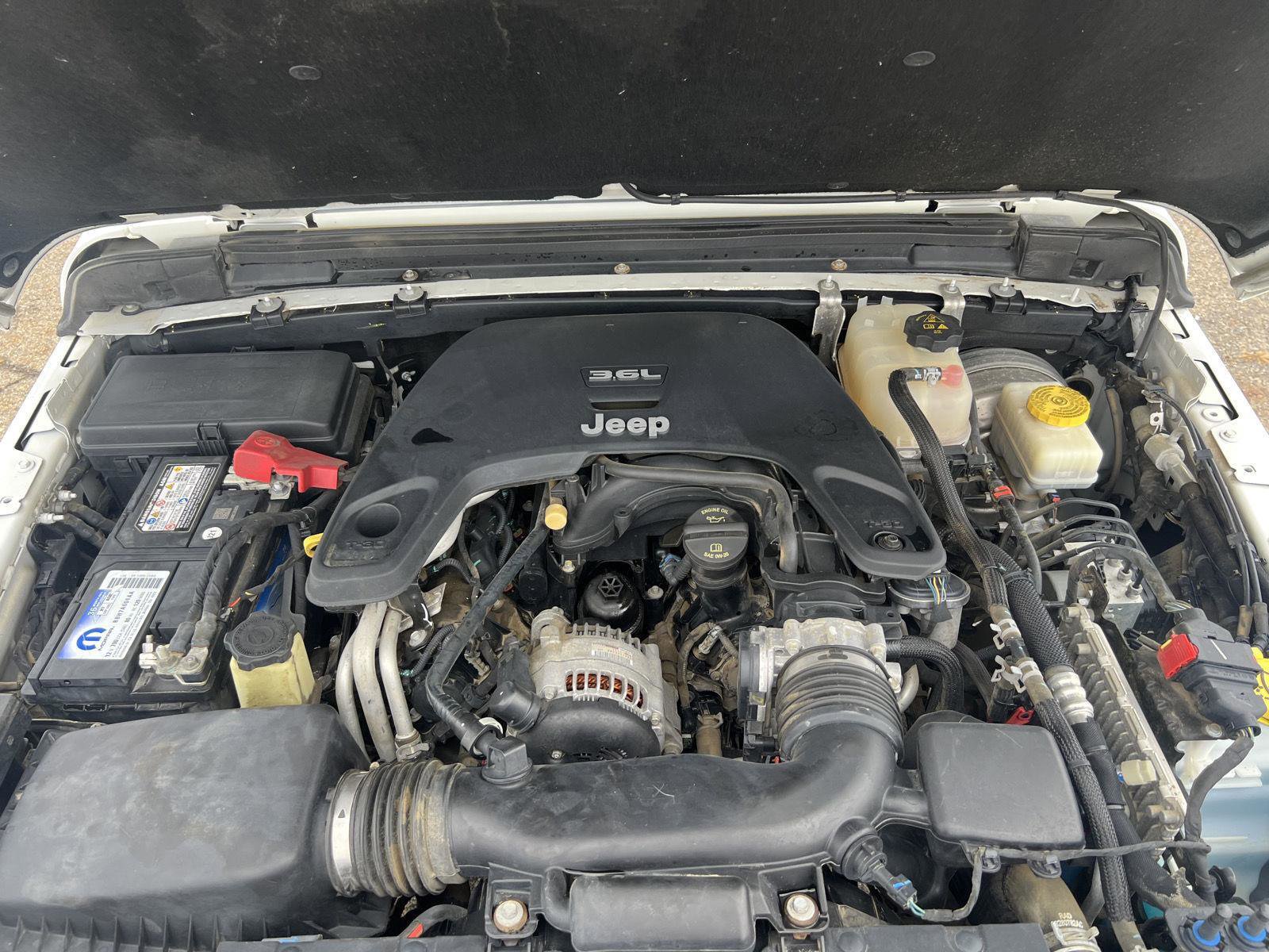 Used 2018 Jeep Wrangler Unlimited Sahara image 29