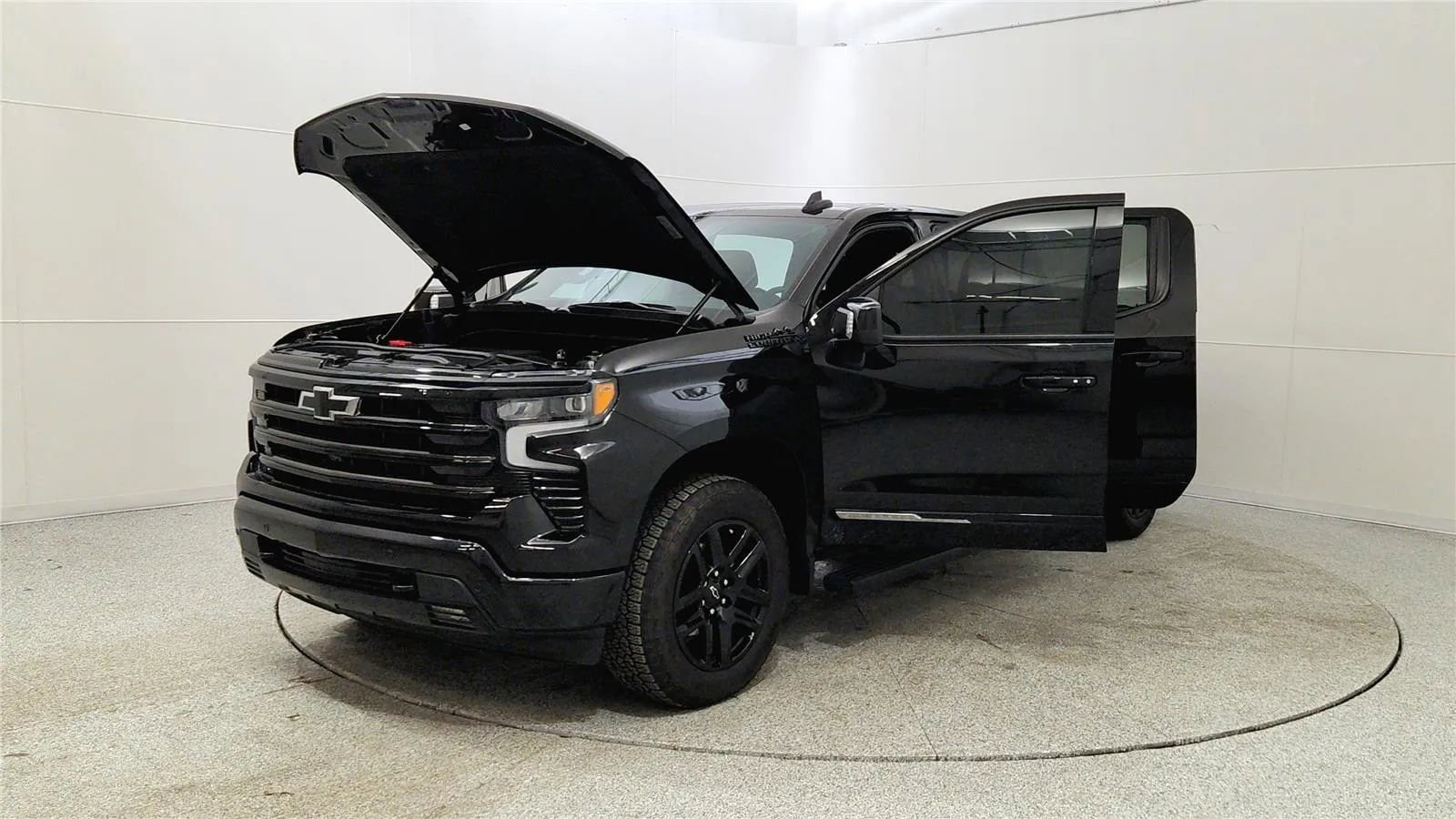 Used 2025 Chevrolet Silverado 1500 High Country w/ Midnight Edition image 10