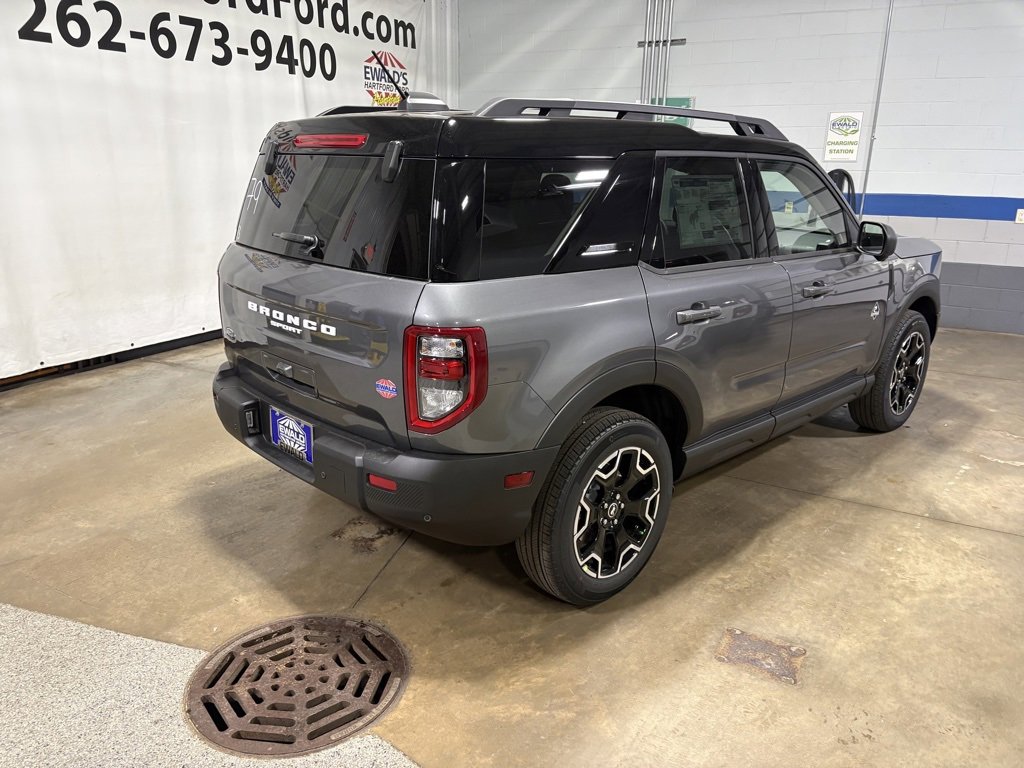 New 2025 Ford Bronco Sport Outer Banks w/ Outer Banks Tech Package+ image 6