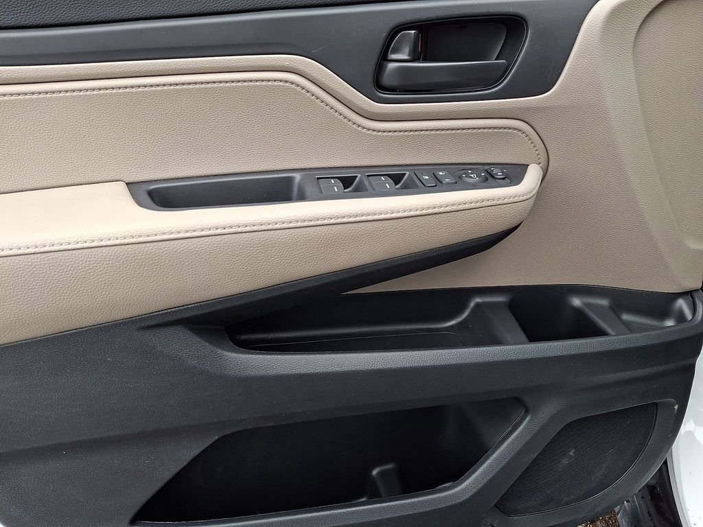 Used 2023 Honda Odyssey EX image 12