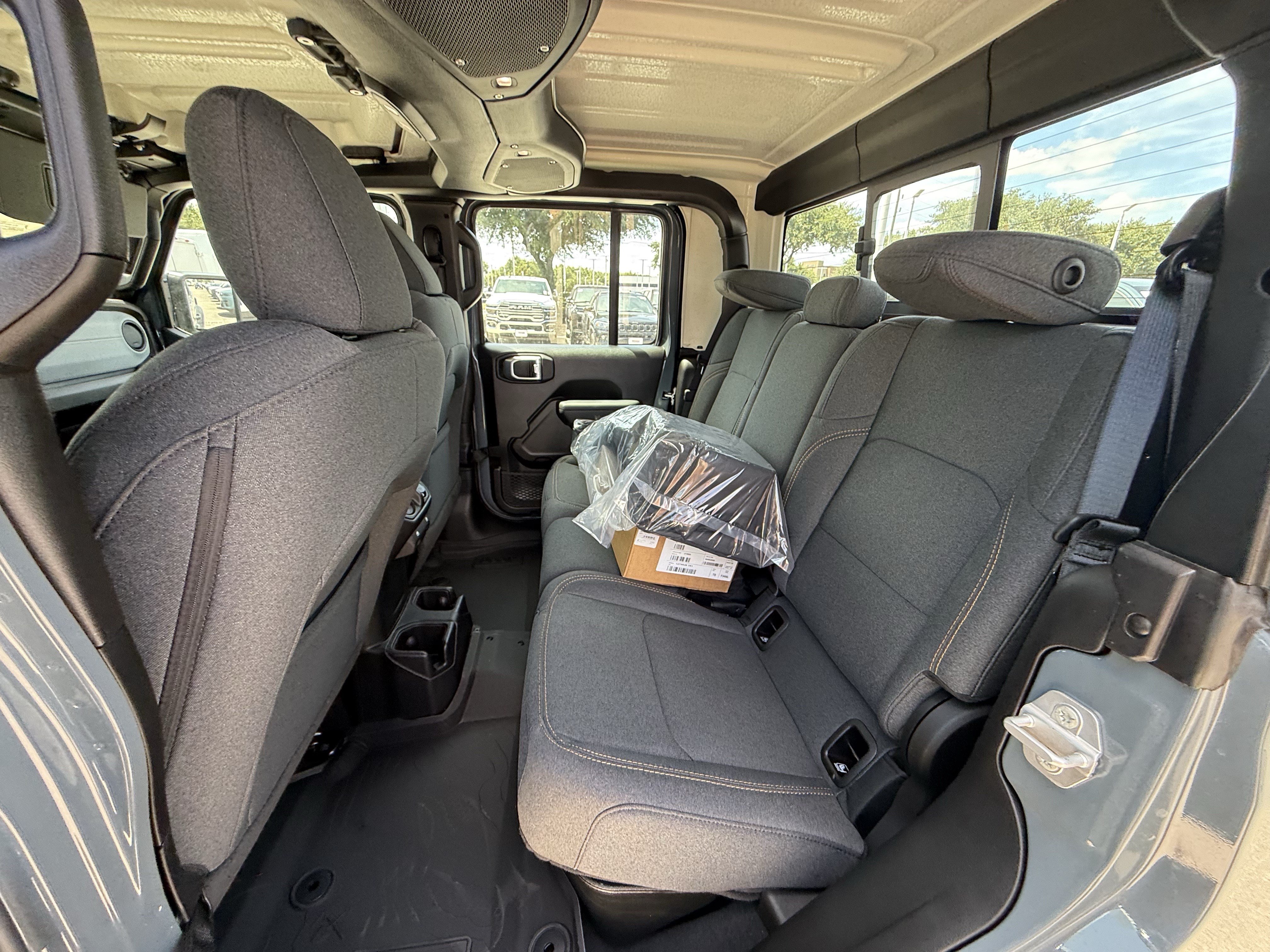 New 2026 Jeep Gladiator Sport AWD/4WD image 16