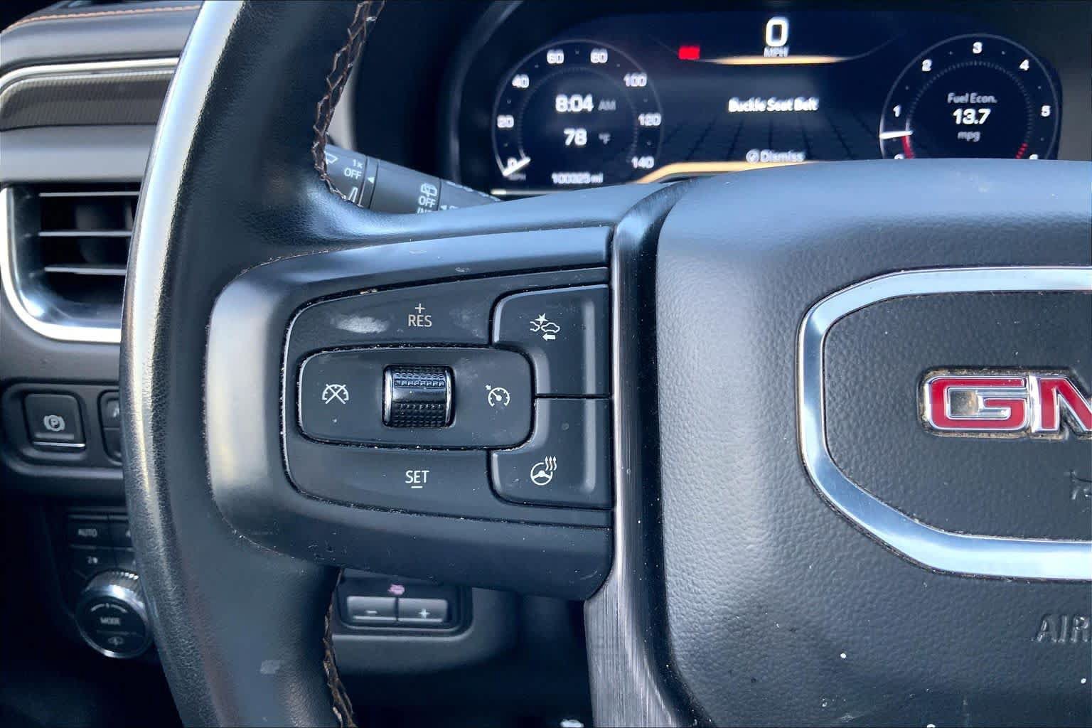 Used 2024 GMC Yukon XL AT4 w/ AT4 Premium Plus Package AWD/4WD image 47